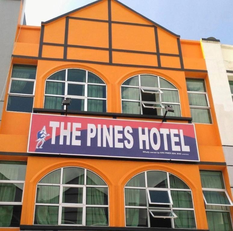 The Pines Hotel Kampung Kuala Terla Exterior foto